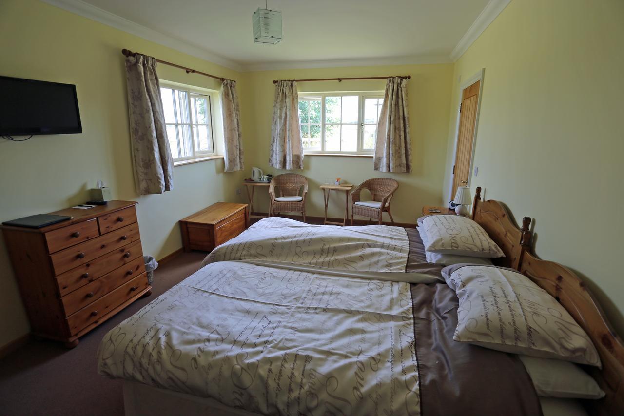 Redlands Farm Bed & Breakfast Stanwick  Exterior photo